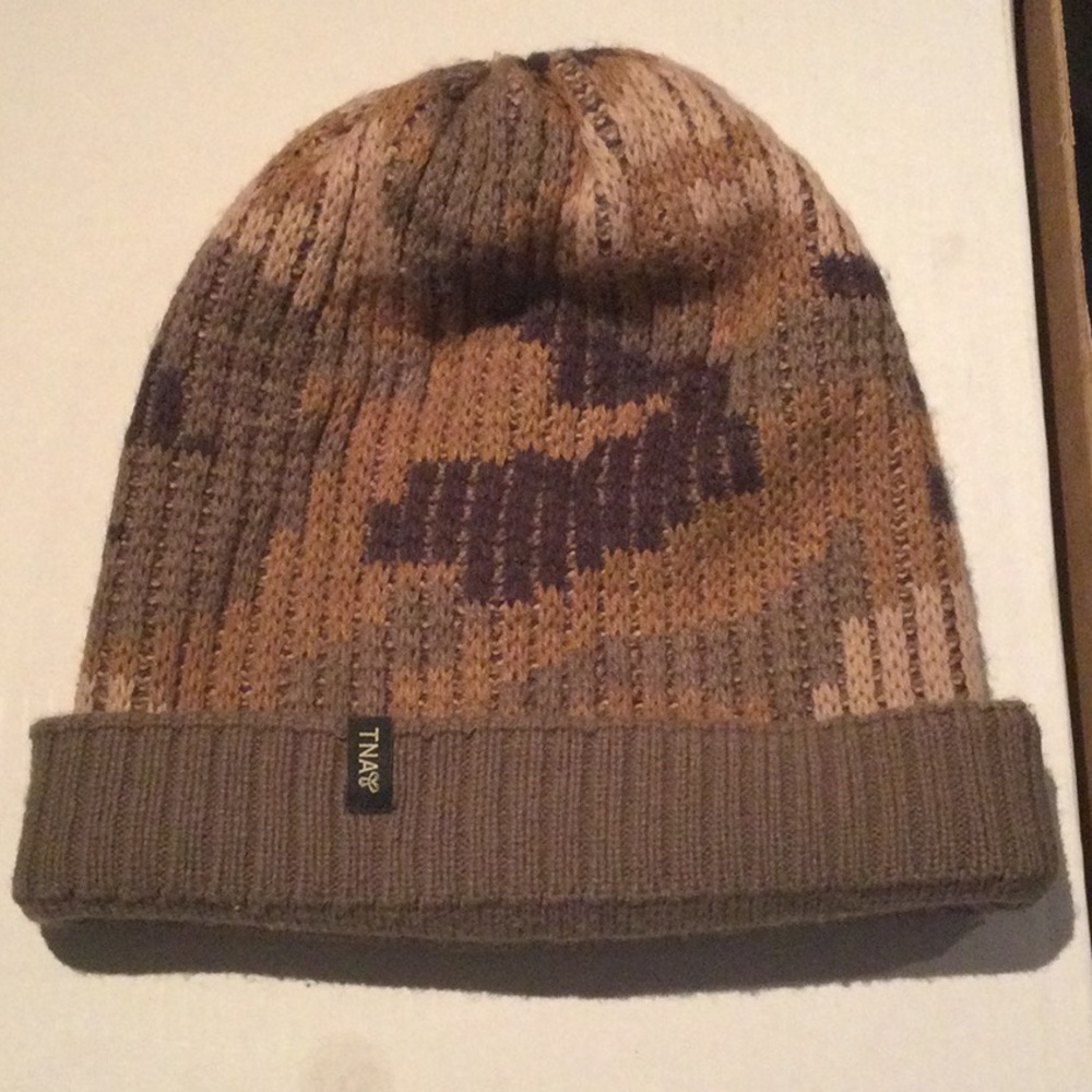 TNA from Aritzia hat
